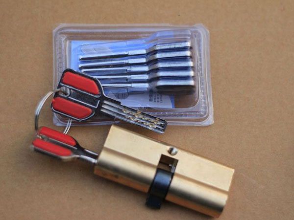 玉溪24小时上门开锁公司